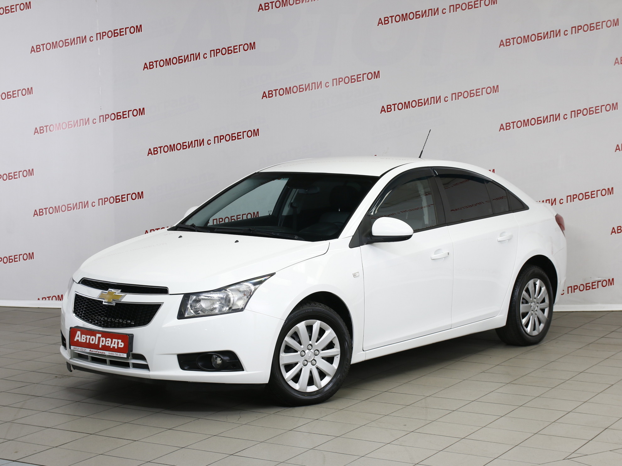 Автомобили с пробегом в крыму. Chevrolet Cruze 2013 1.8. Шевроле Круз 2014г. Chevrolet Cruze с пробегом. Chevrolet Cruze автомат хэтчбек 2013 года.